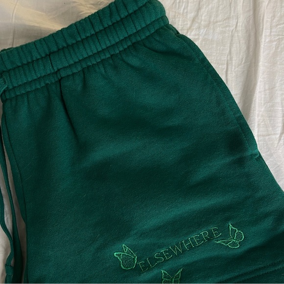 Medium weight cotton green sweat shorts - shop local! - Picture 3 of 3
